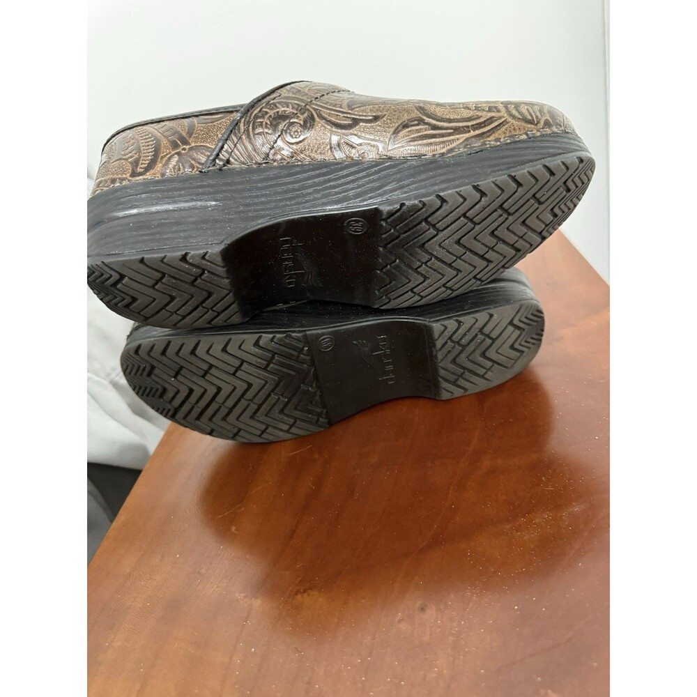 Dansko Professional Slip On Clogs Embossed Dark Brown Paisley Leather Size 39 - Picture 9 of 11